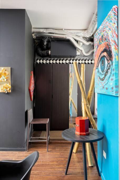Two Bedroom Duplex In Plateau Mont-royal District *